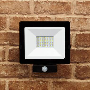 Image of Envirolight Eco 50W 4000Lm Cool White LED IP54 Floodlight with PIR Movement Sensor