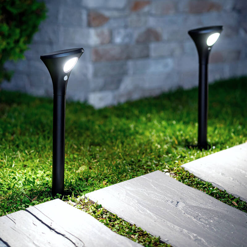 Image of Suri Phare Warm White Solar LED Post Light with PIR Sensor