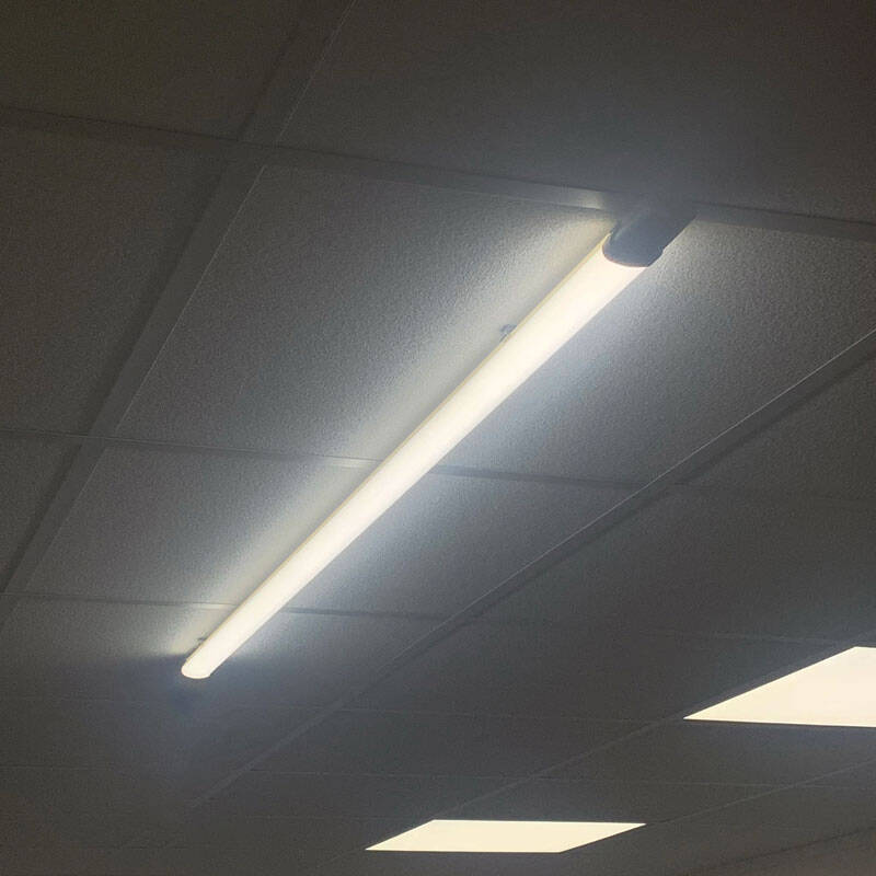 Image of Tough Eco 40W Cool White LED Weatherproof Batten IP65 - 5ft Single