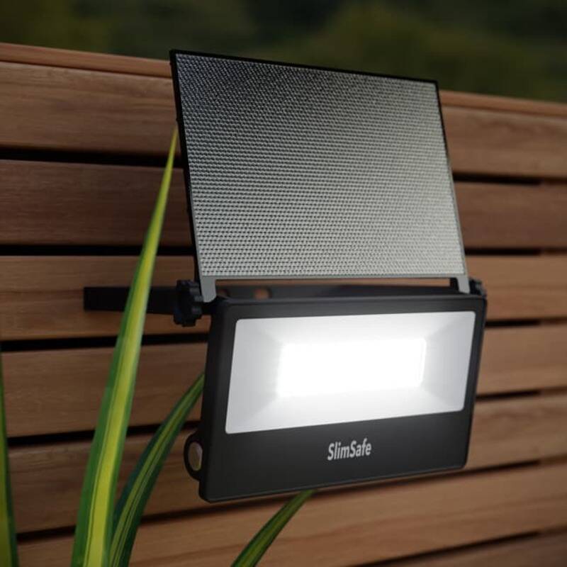 Image of Suri SlimSafe Pro Solar 1500lm LED Floodlight with PIR Sensor